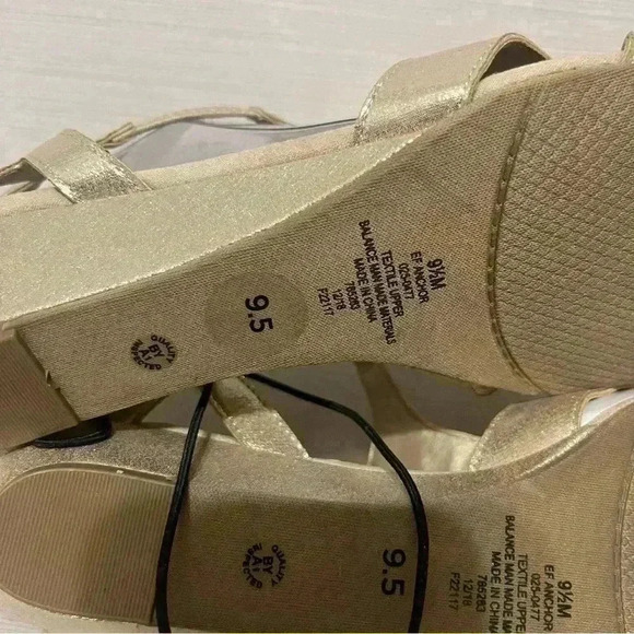 East 5th Women's Dress Sandals Size 9.5 M Champagne Gold Jewel - Picture 8 of 12